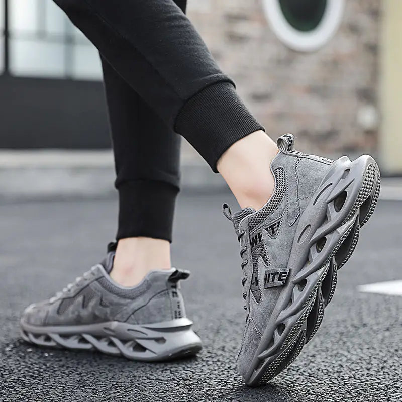 Men's Shoes Korean Style Fashion Men Hiking Casual Men's Sneakers Student Trendy Running Shoes Zapatos Hombre Zapatillas Kanye