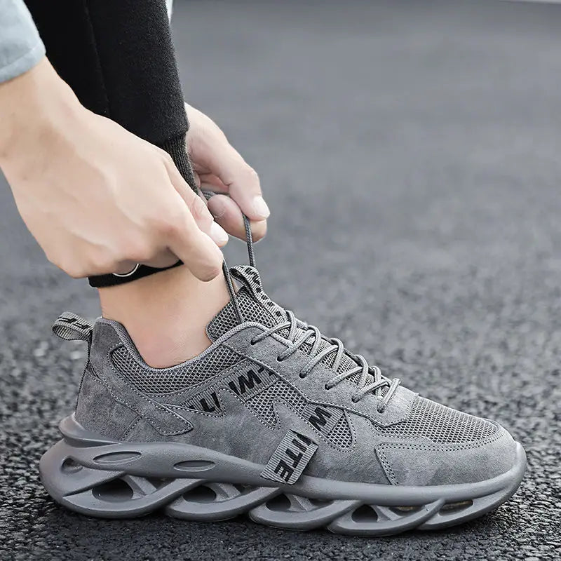 Men's Shoes Korean Style Fashion Men Hiking Casual Men's Sneakers Student Trendy Running Shoes Zapatos Hombre Zapatillas Kanye